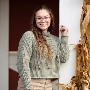 Meet your Posher, Kacee